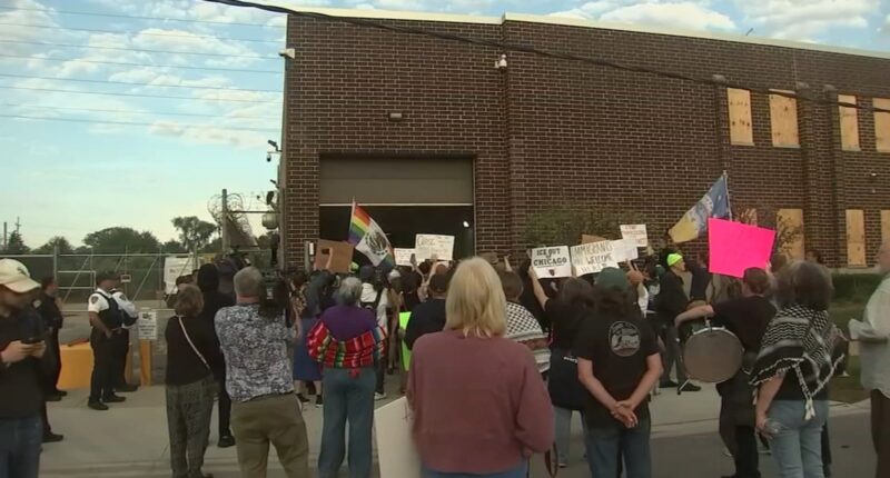 ICE in Chicago: Protesters to gather outside Broadview facility amid Operation Midway Blitz immigration crackdown