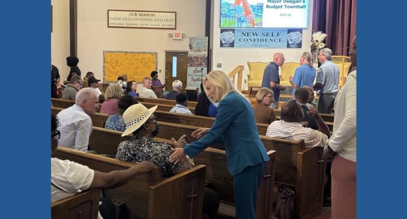 Jacksonville residents speak out in final town hall before the budget vote