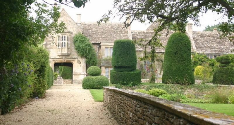 Jeffrey Epstein's British 'mentor' and the old manor where he went