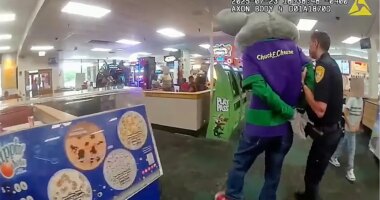 Kids watch as Chuck E. Cheese mascot gets arrested for alleged credit card theft