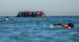 Labour MPs in Commons revolt over small boats crisis