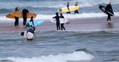 'Large shark' kills man at Australian beach; witness describes hearing screams of 'don't bite me!'