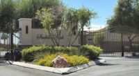 Las Vegas homeowner clashes with HOA over holiday lights