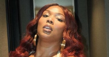 Lizzo stuns fans as she shows off her thinnest frame yet