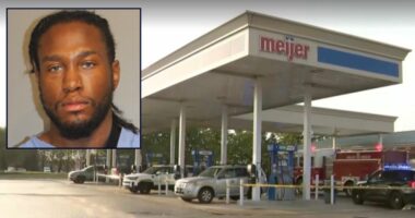 Man killed wife during custody exchange at gas station: Cops