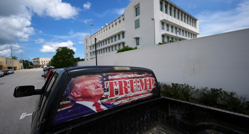 Man representing himself against charges of attempted Trump assassination will give closing argument