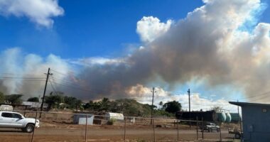 Maui officials lift evacuations, close shelters after wildfire threat to north shore town recedes