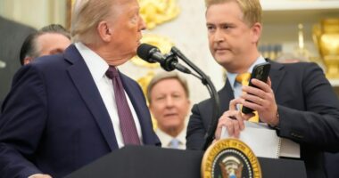 Media forced to revisit thorny question: How should a president's health be covered?