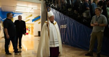 Minneapolis archbishop calls for prayers that lead to action