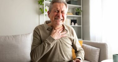 NHS says leg and ankle symptom can signal heart failure