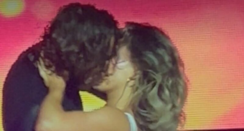Pete Wicks and Jowita Przystal confirm romance with passionate kiss