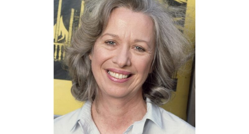 Polly Holliday, theater star famous as the tart waitress Flo on sitcom 'Alice,' dies at 88