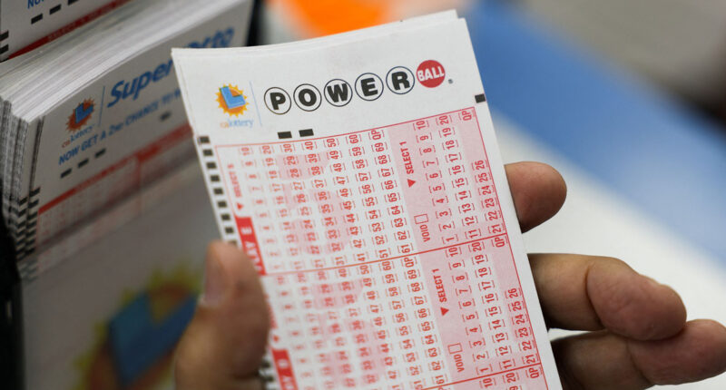 Powerball drawing today: Jackpot nears record with $1.3 billion for tonight's drawing