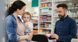 Pregnant women contacting pharmacies with paracetamol concerns
