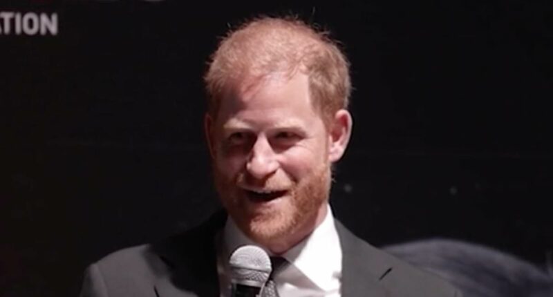 Prince Harry scolds Invictus Games reception guests