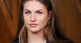 Princess Leonor makes her first official visit to parliament building