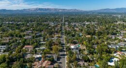 Residents in exclusive enclave demand Dem mayor act on crime surge