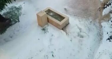 Roads turn into white rivers of ice in French tourist town