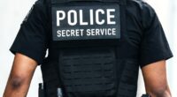 Secret Service agents dismantle system used to convey assassination threats