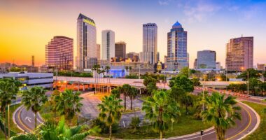 Seven of the biggest metro areas are officially buyers' markets