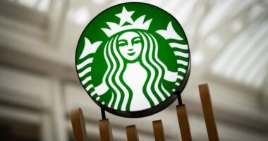 Starbucks to lay off 900 employees, close stores in US, Canada