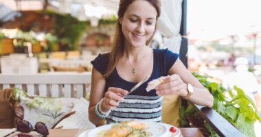 Study names 'single most important' food to lower dementia risk