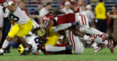 The AP Top 25 college football poll is coming up fast. How far will No. 13 Florida drop?