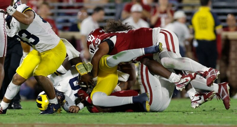 The AP Top 25 college football poll is coming up fast. How far will No. 13 Florida drop?