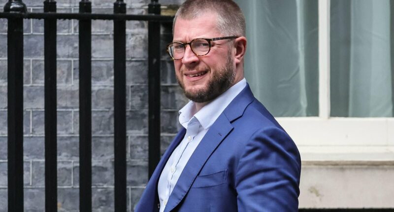 Top Starmer aide quits over X-rated Diane Abbott messages