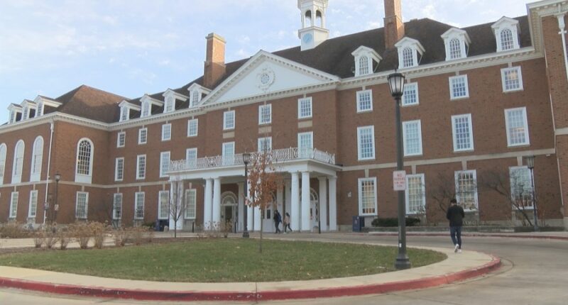 Total U of I enrollment hits 60,000 for first time ever; freshman class also a record high
