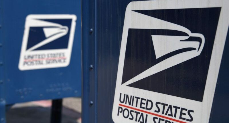 USPS, FedEx announce recommended shipping dates for 2025 holiday season