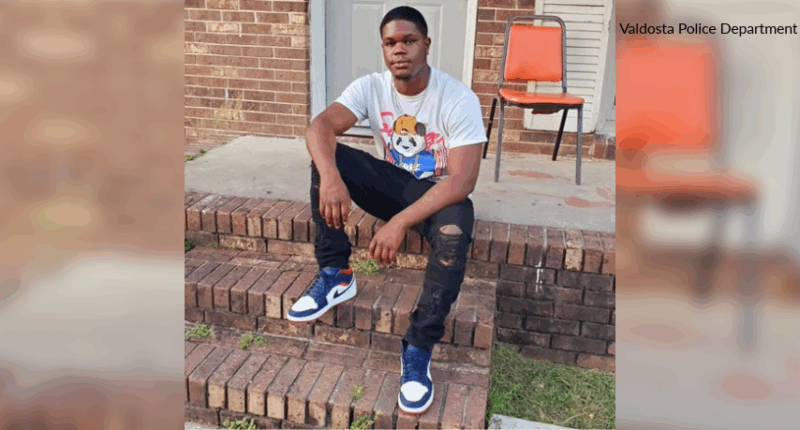 Valdosta man wanted for armed robbery to local business