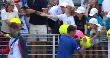 Video goes viral after Polish millionaire snatches signed hat from child at US Open