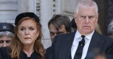 William is urging his father to disown Fergie and Andrew over Epstein