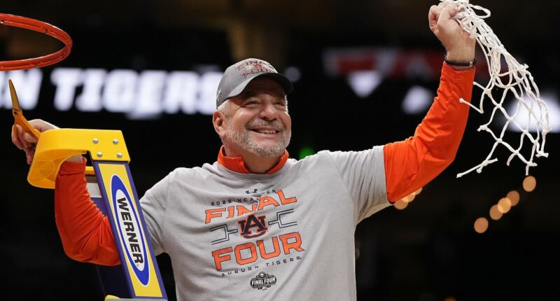 Dave Portnoy blasts ESPN star's 'idiotic' dig at retiring Auburn coach and Trump-supporter Bruce Pearl
