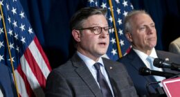 Lawmakers demand PAY RAISE as ordinary Americans struggle with inflation and sluggish job market