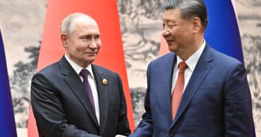 Russia signs new gas pipeline deal with China