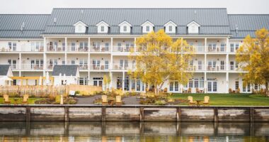 The Lake House On Canandaigua Offers an Upstate Fall Escape