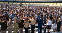 2,100 become new citizens at Dodger Stadium