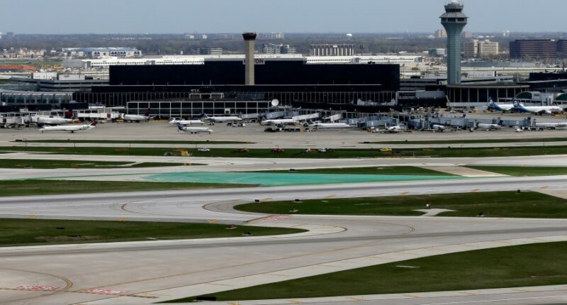 Air traffic controllers at O'Hare Airport rally against shutdown
