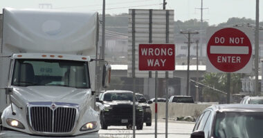 American trucking industry urges lawmakers to act as online cargo theft surges