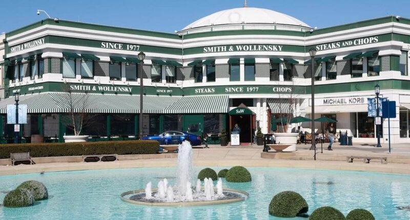 'America's steakhouse' turns back on Midwest in favor of foreigners