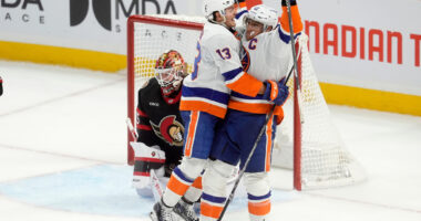Anders Lee and Kyle Palmieri help the Islanders top the Senators