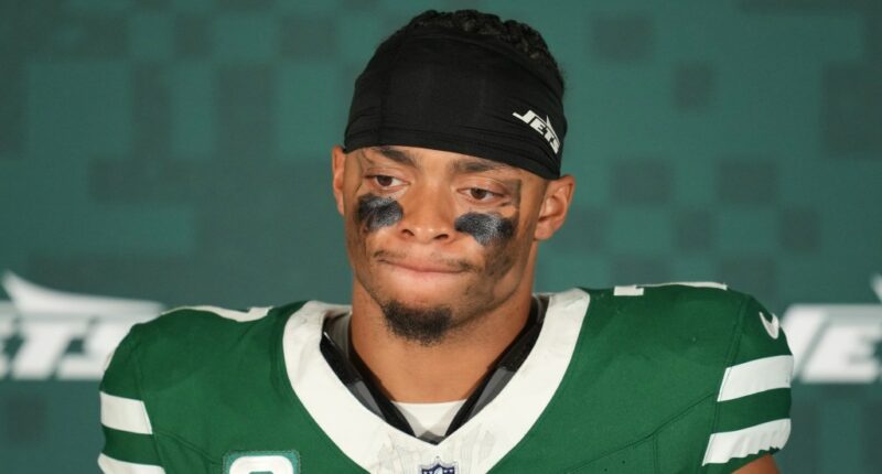 Antwan Staley: It is time for the Jets to end the Justin Fields experiment