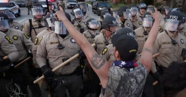 At least 15 arrested during protests at Broadview ICE facility