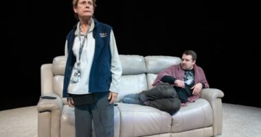 BROADWAY REVIEW: Metcalf stuns audience again in ‘Little Bear Ridge Road’