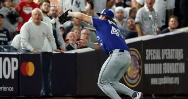 Blue Jays’ defensive blunders set up massive Yankees comeback in Game 3 of ALDS