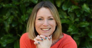 British Mum fighting rare lung cancer will undergo pioneering new surgery