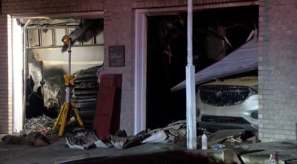 Broadlands garage destroyed by early morning fire
