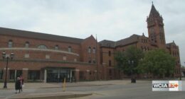 Champaign Co. Courthouse offering free therapy for jurors
